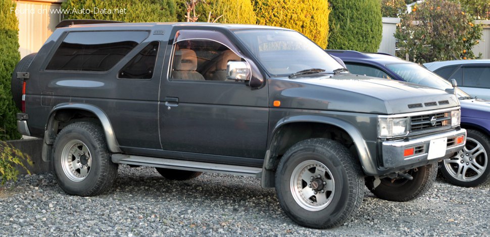 Nissan Terrano I (WD21)