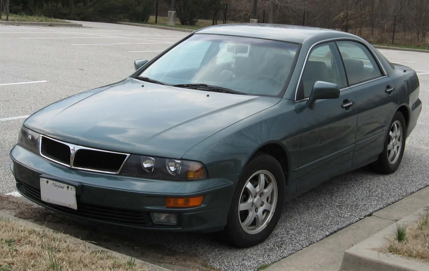 Mitsubishi Diamante II