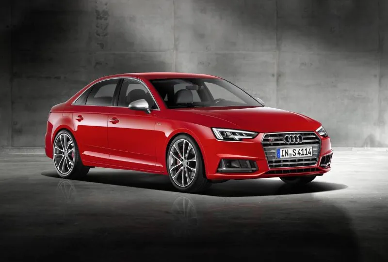 Audi S4 (B9)