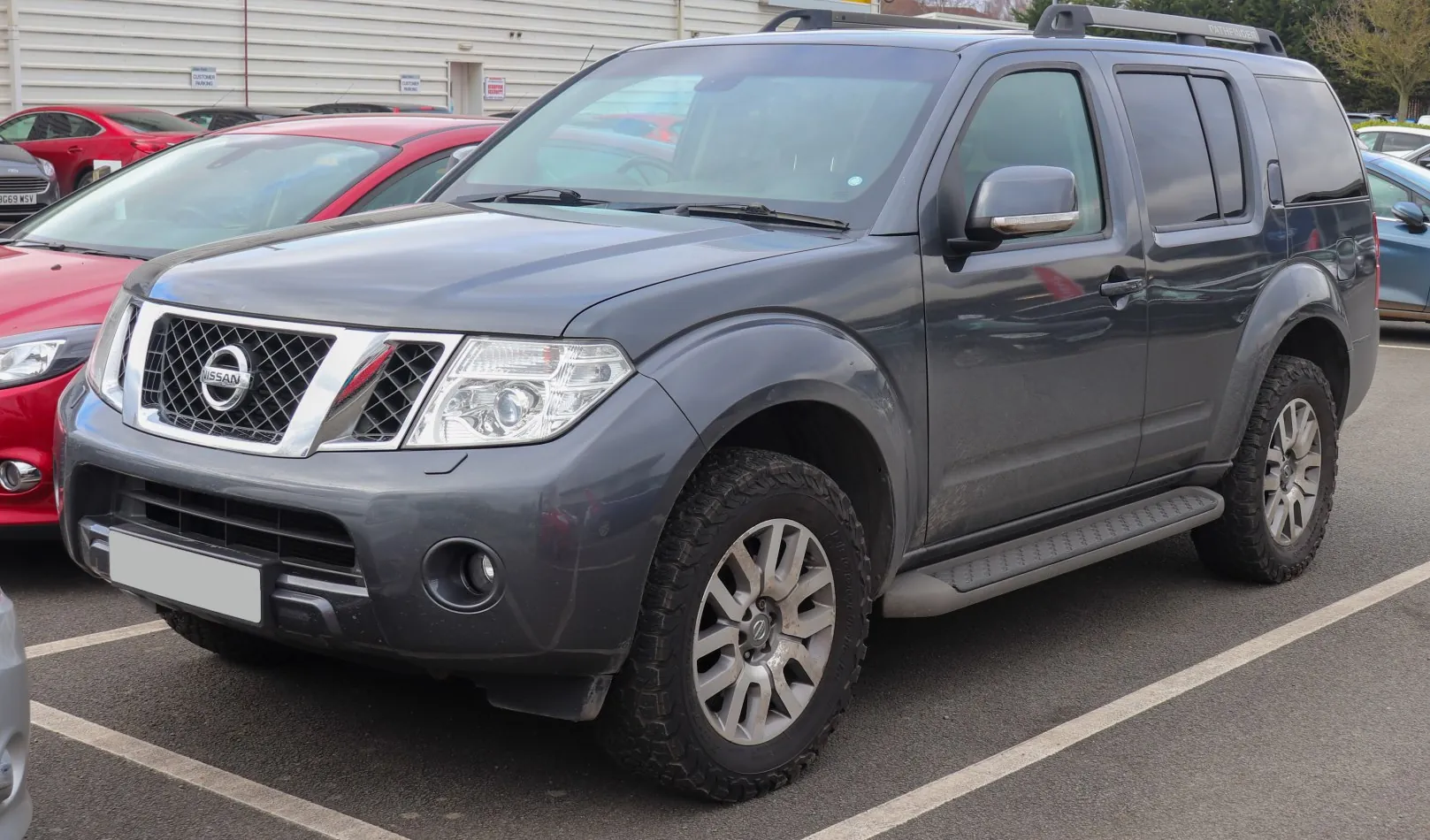 Nissan Pathfinder III (facelift 2010)