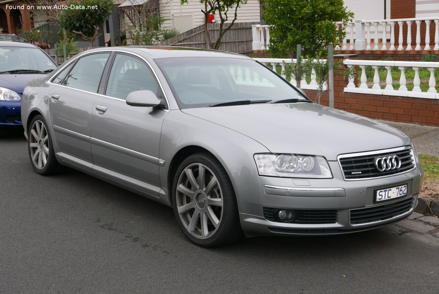Audi A8 (D3, 4E)