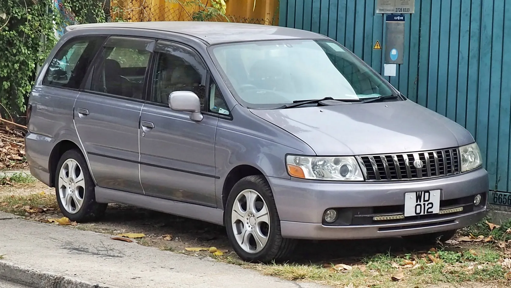 Nissan Bassara