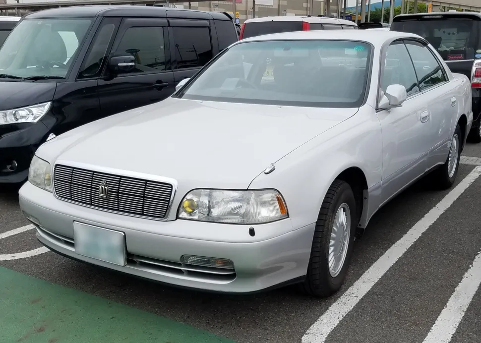 Toyota Crown Majesta I (S140, facelift 1993)