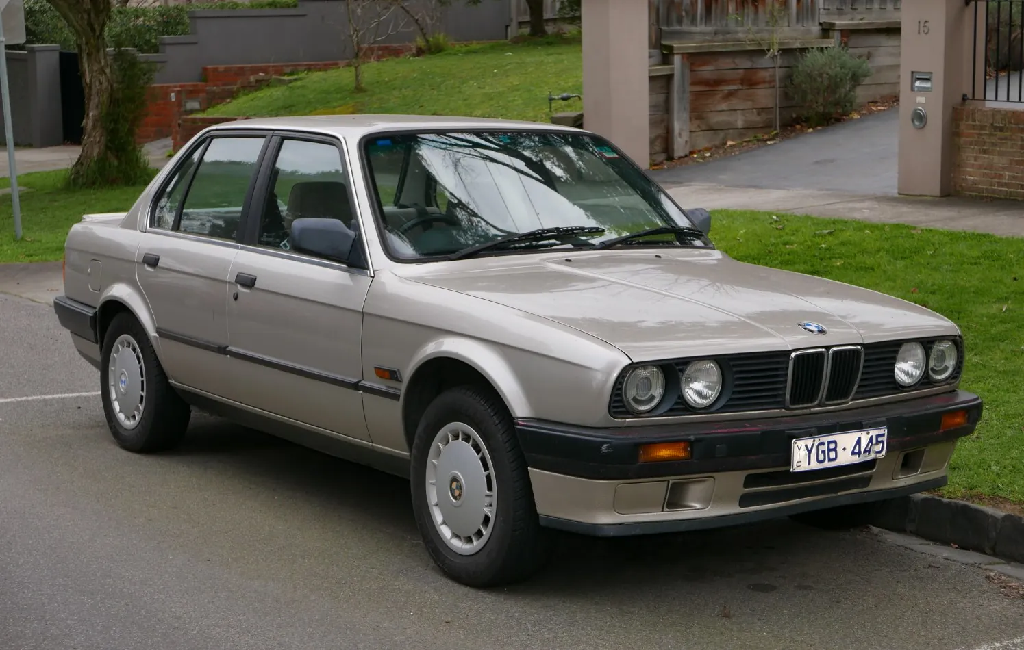BMW 3 Series Sedan (E30, facelift 1987)