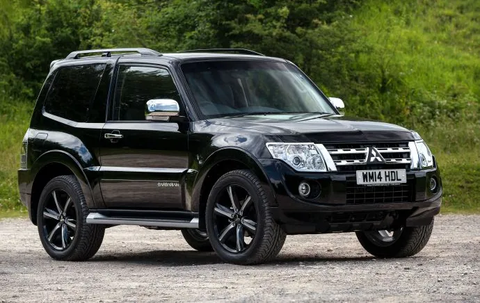 Mitsubishi Shogun IV (3-door, facelift 2011)