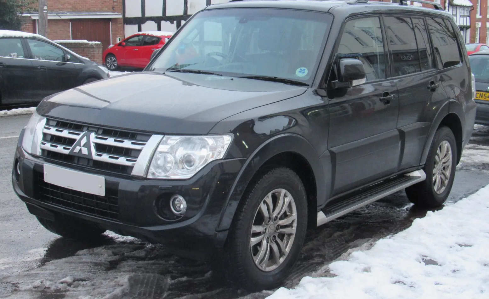 Mitsubishi Shogun IV (5-door, facelift 2011)
