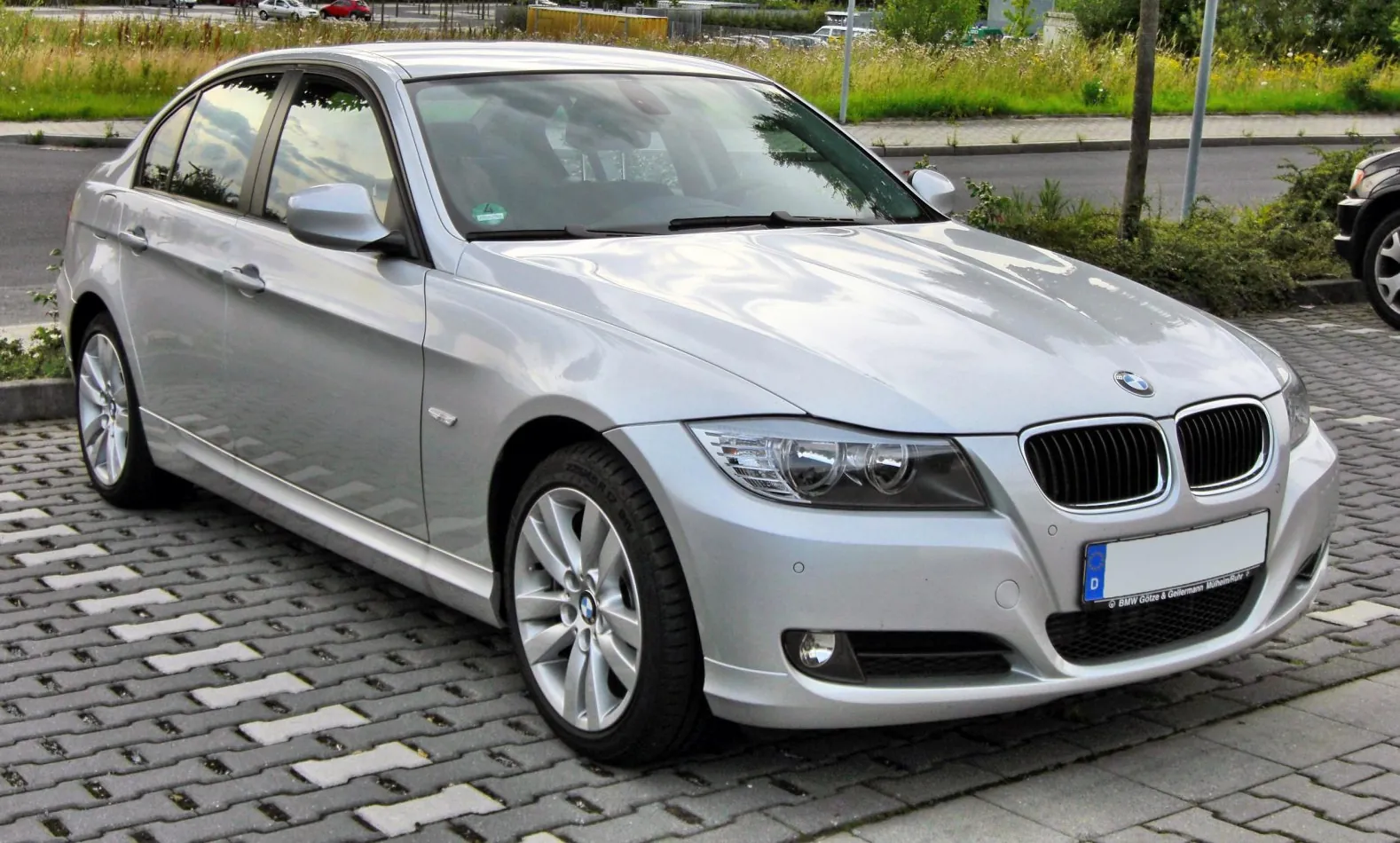 BMW 3 Series Sedan (E90 LCI, facelift 2008)