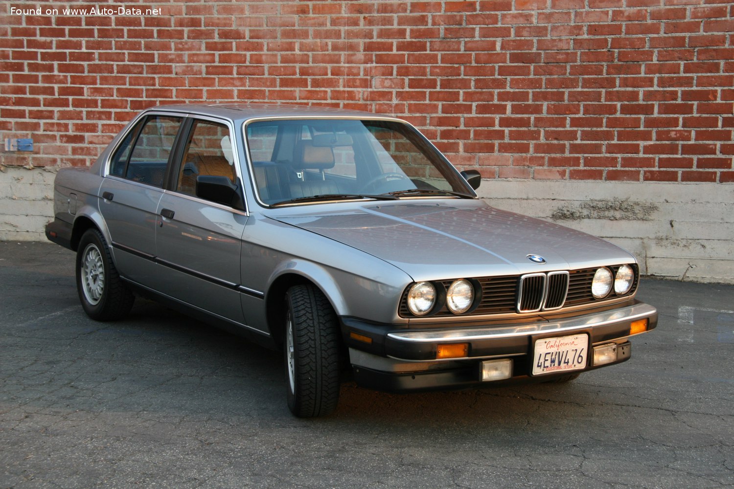 BMW 3 Series Sedan (E30)