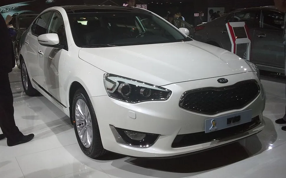 Kia Cadenza I (facelift 2013)