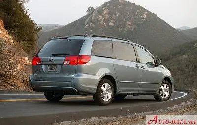 Toyota Sienna II