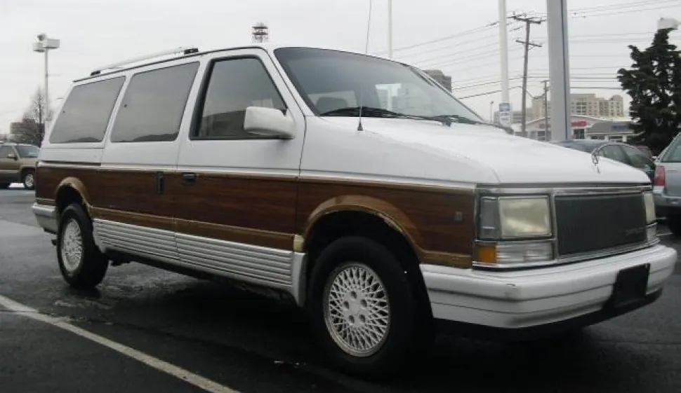 Chrysler Town & Country I
