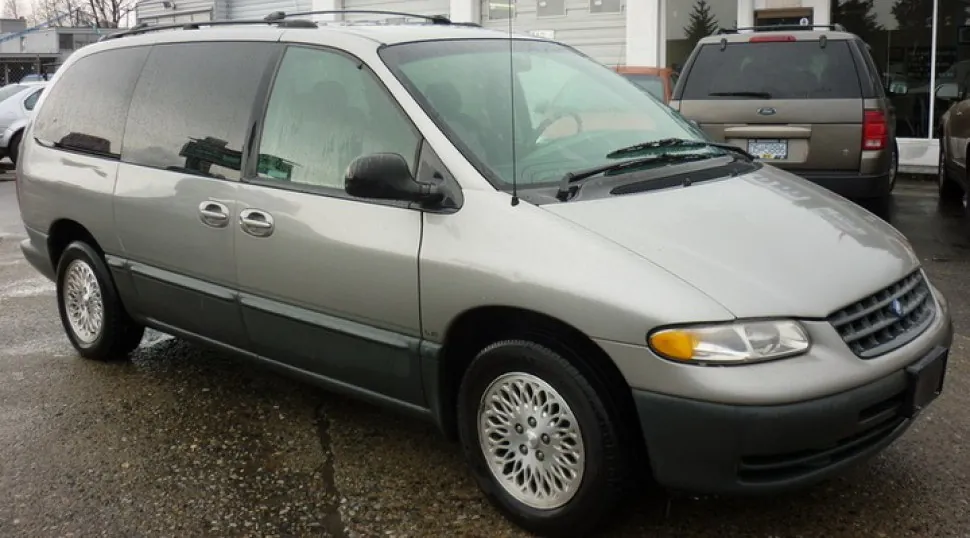 Plymouth Grand Voyager II