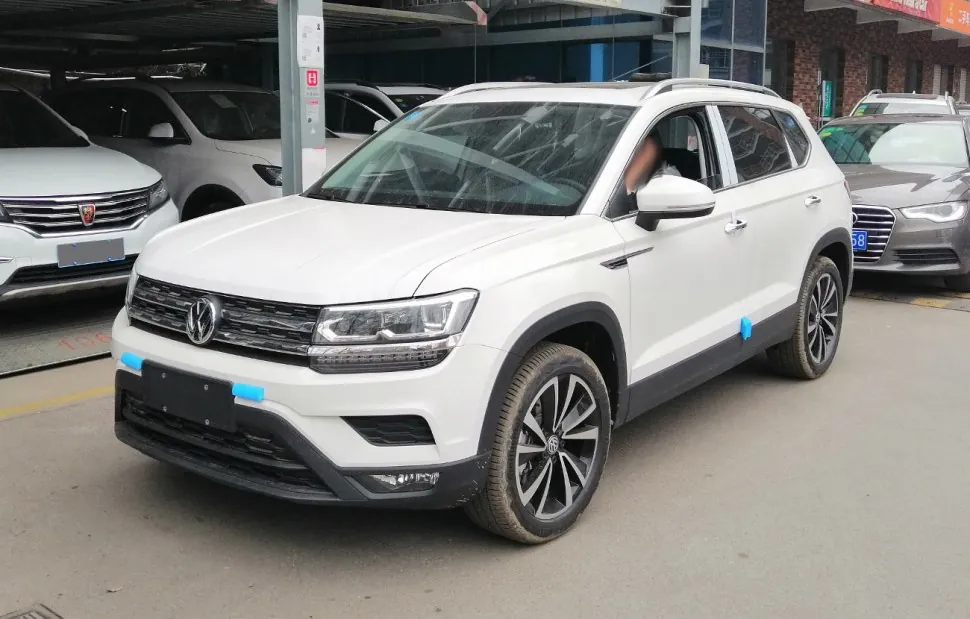 Volkswagen Tharu