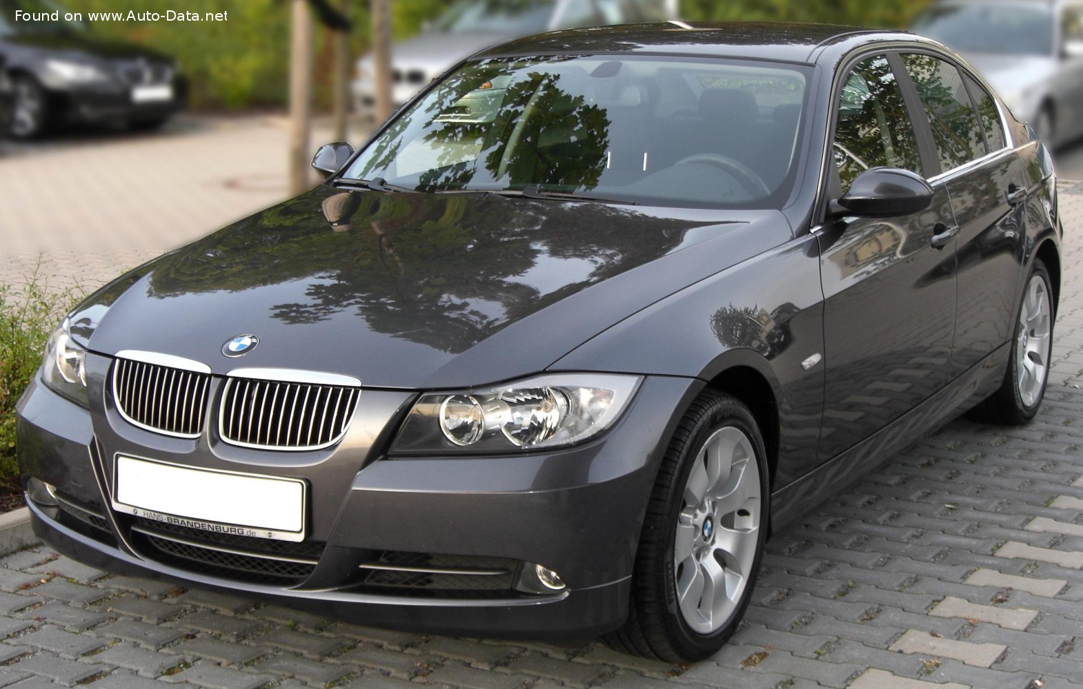 BMW 3 Series Sedan (E90)