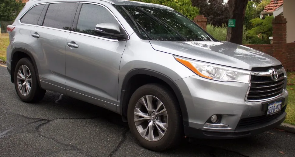 Toyota Highlander III