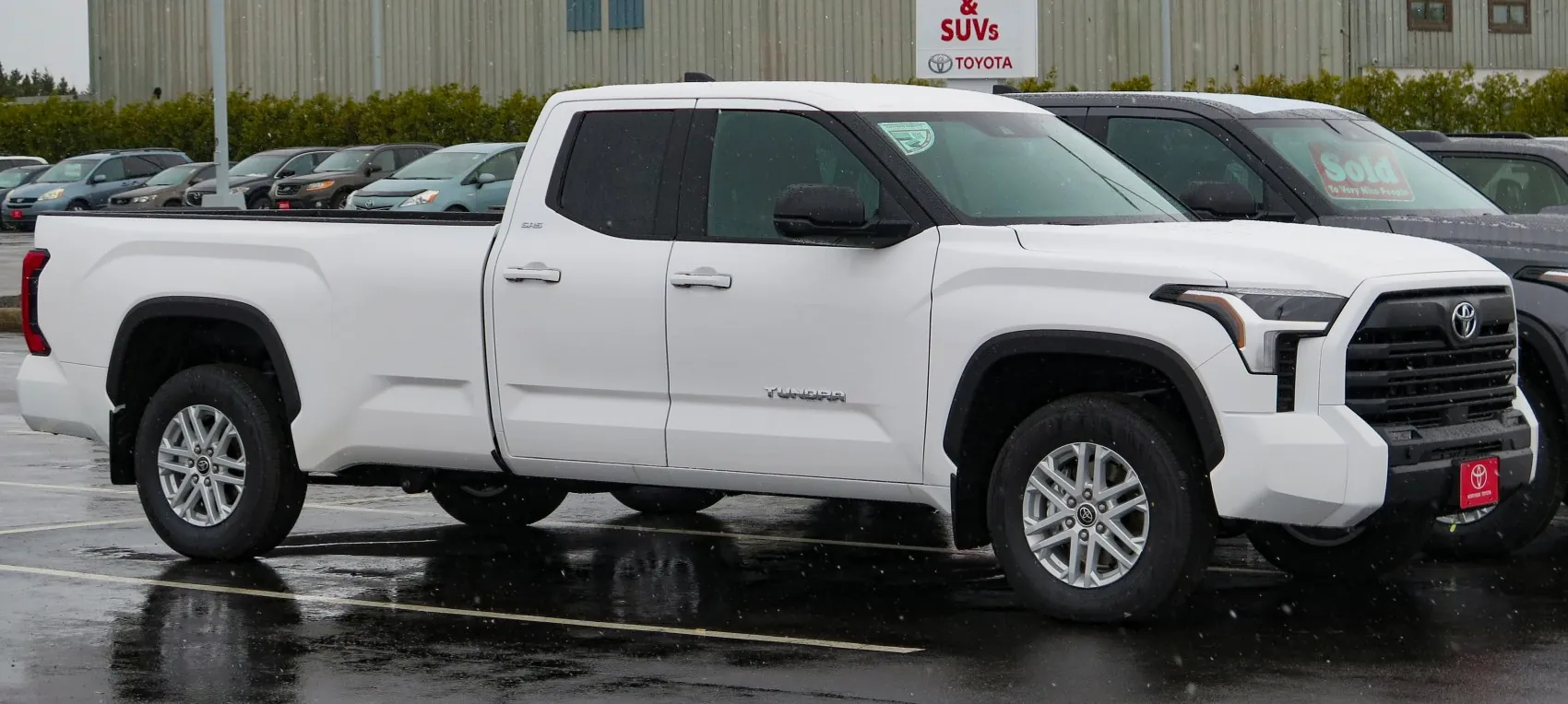 Toyota Tundra III Double Cab Long Bed