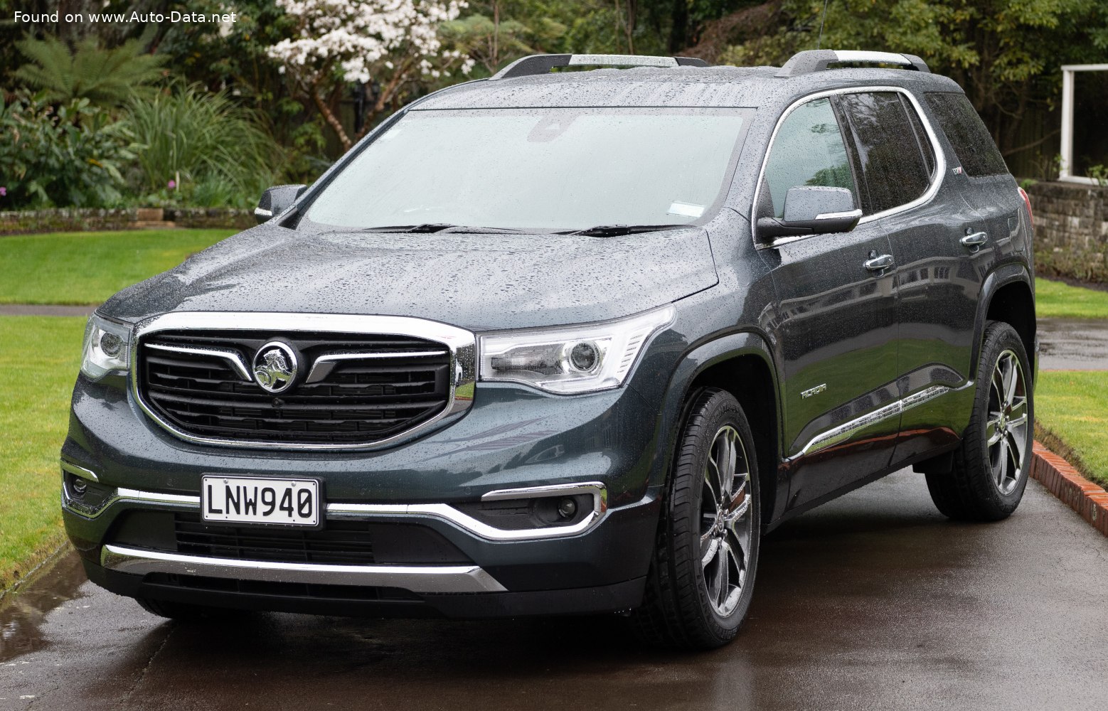Holden Acadia