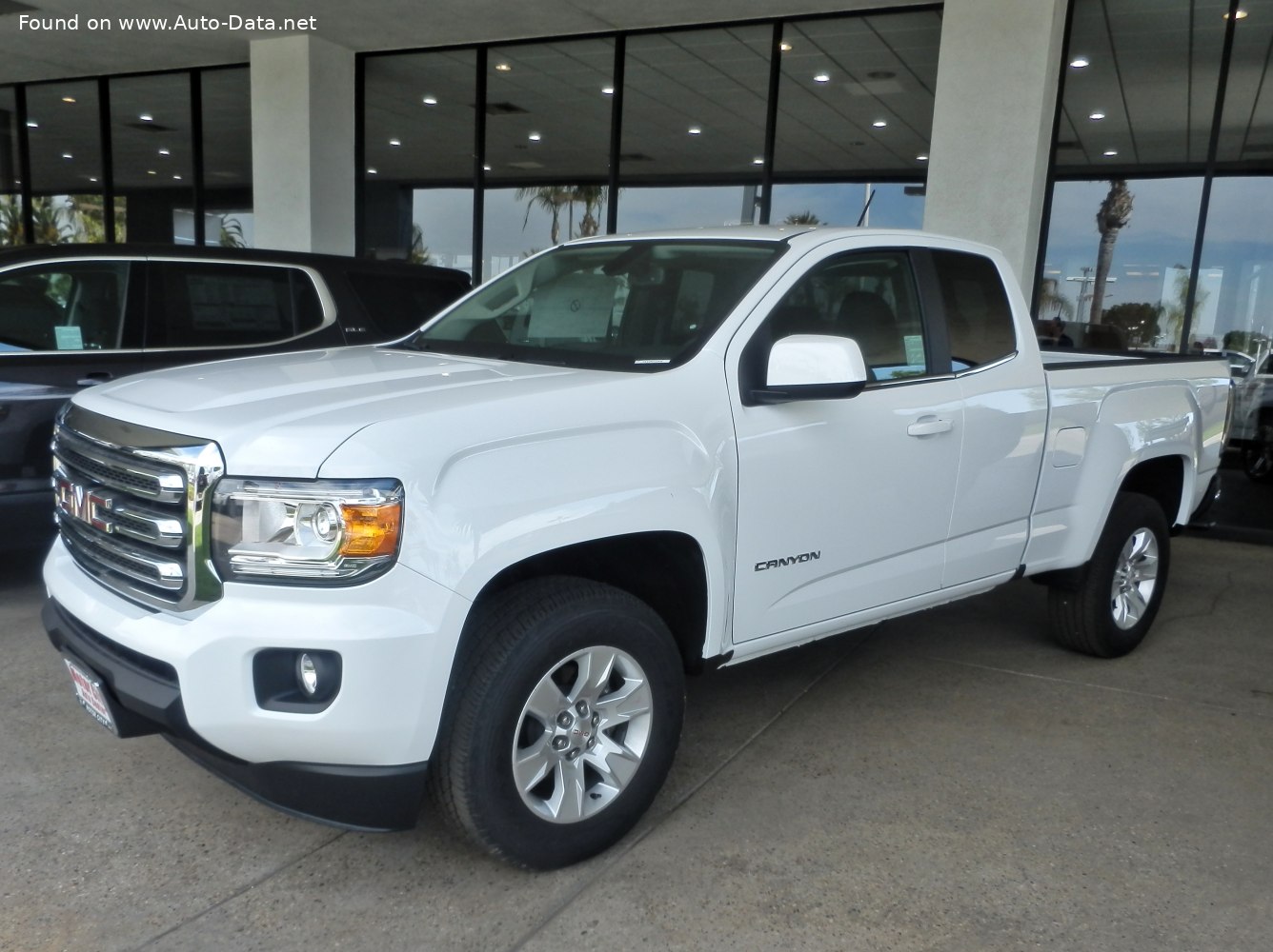 GMC Canyon II Extended cab Long box