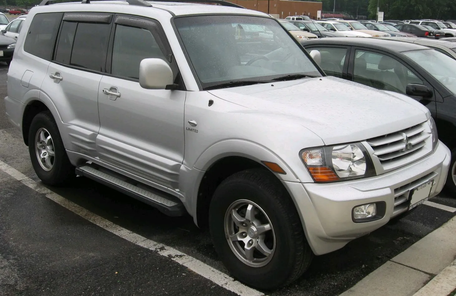 Mitsubishi Montero