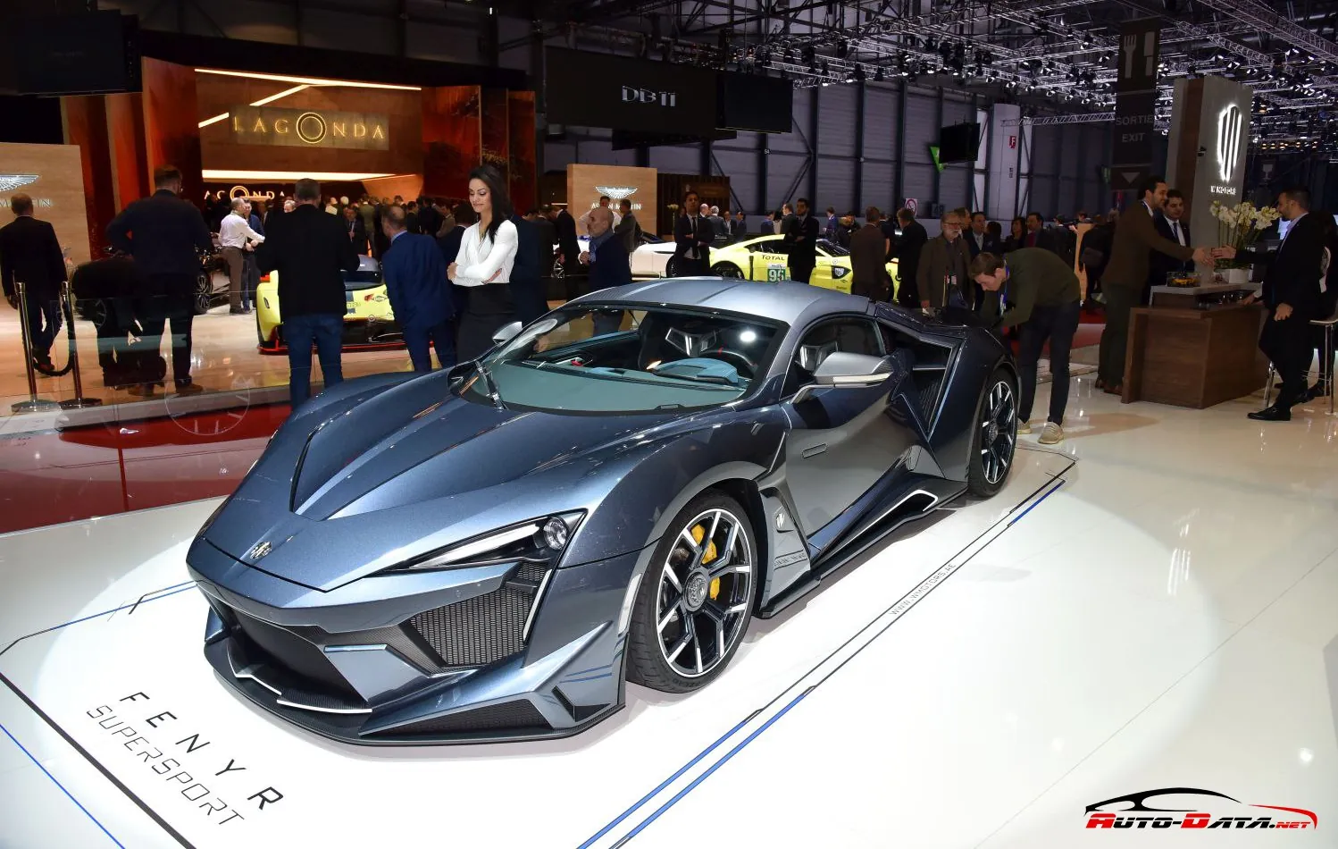 W Motors Fenyr SuperSport