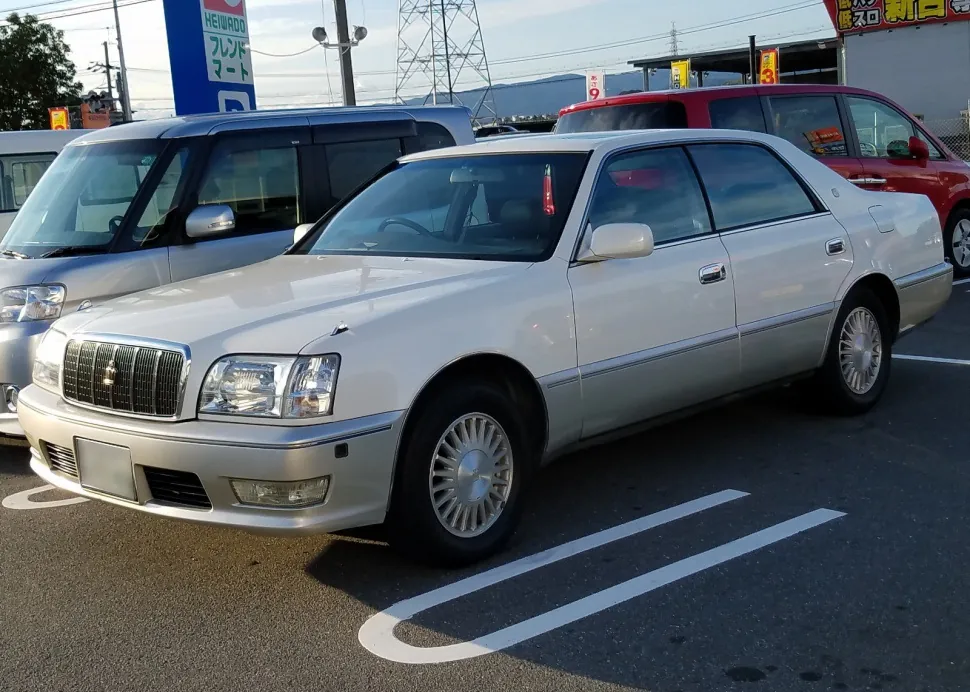 Toyota Crown Majesta II (S150, facelift 1997)