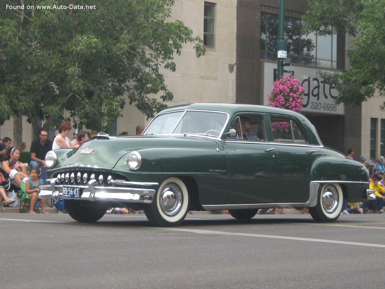 DeSoto Custom II 4-Door Sedan