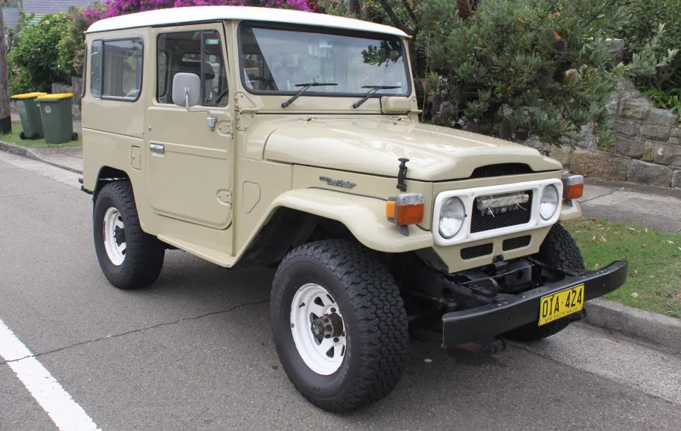Toyota Land Cruiser (J40) Hard top