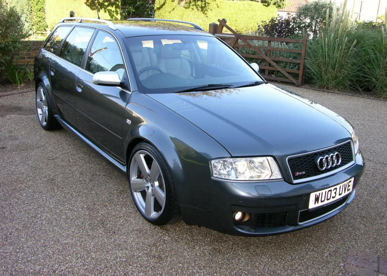 Audi RS6 Avant (4B,C5)