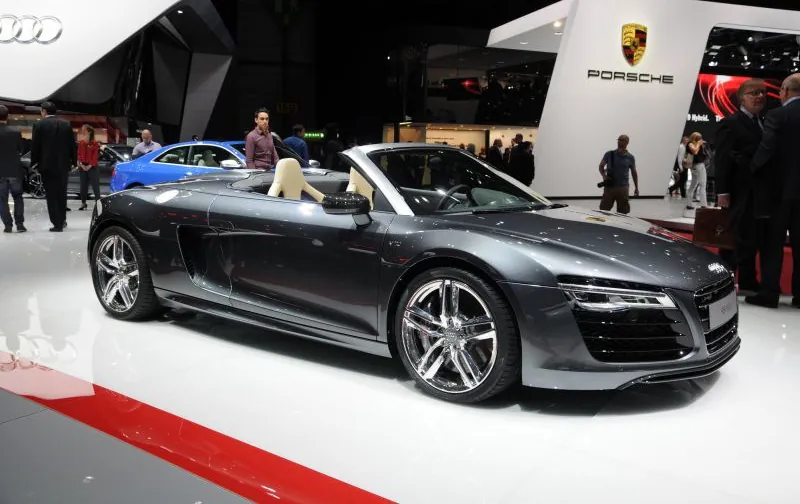 Audi R8 Spyder (42, facelift 2012)