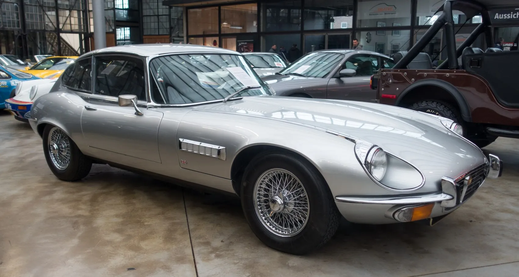 Jaguar E-type 2+2