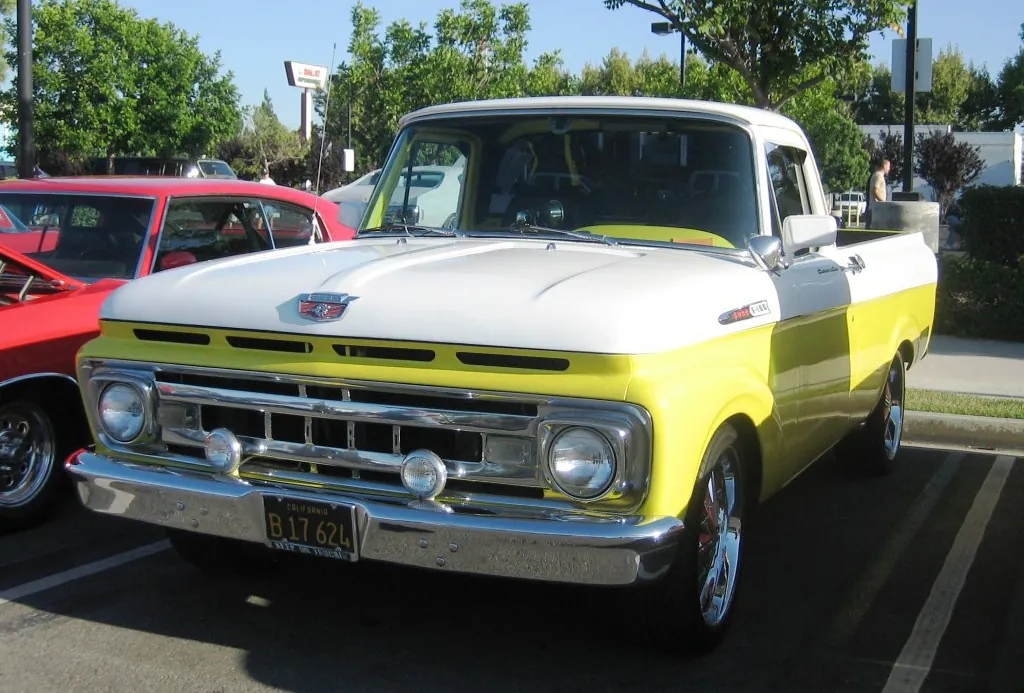 Ford F-Series F-100 IV