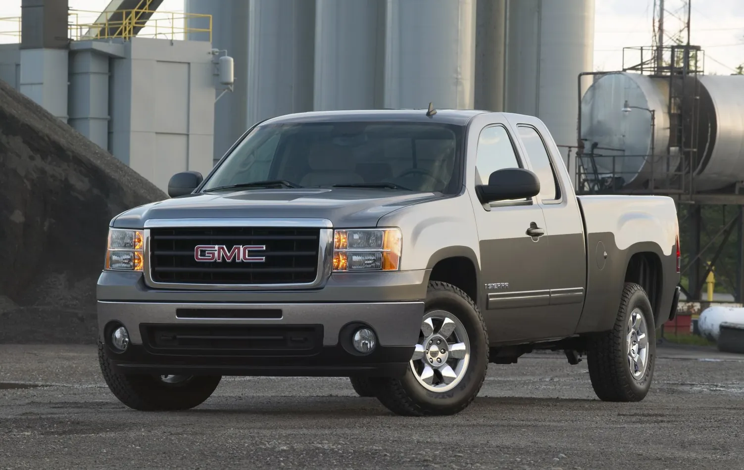 GMC Sierra 1500 III (GMT900) Extended Cab Standard Box