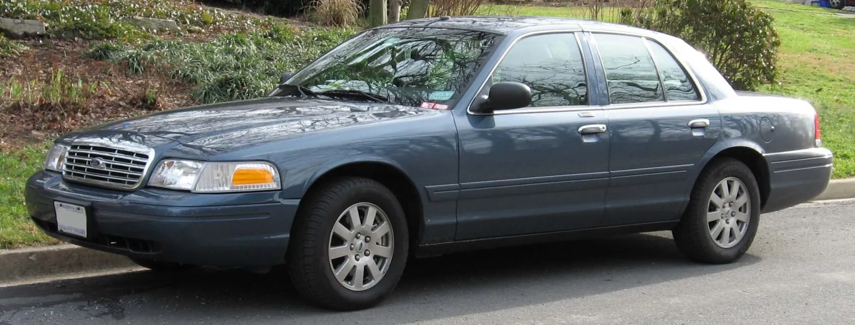 Ford Crown Victoria (P7 facelift 2003)