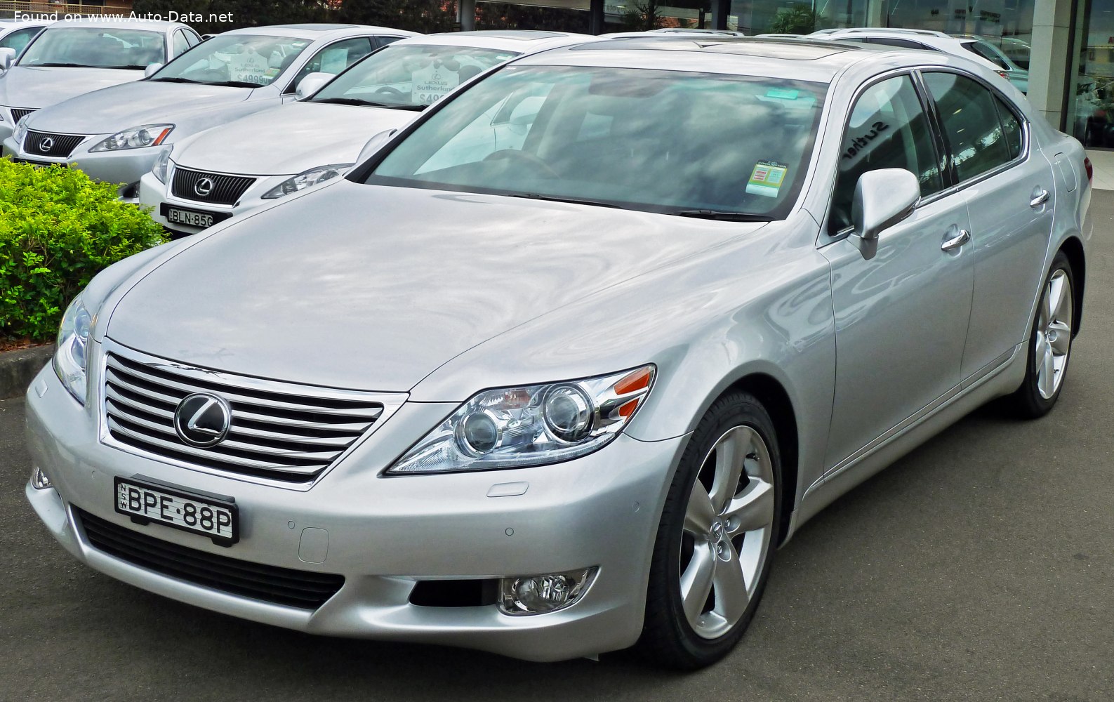 Lexus LS IV (facelift 2009)