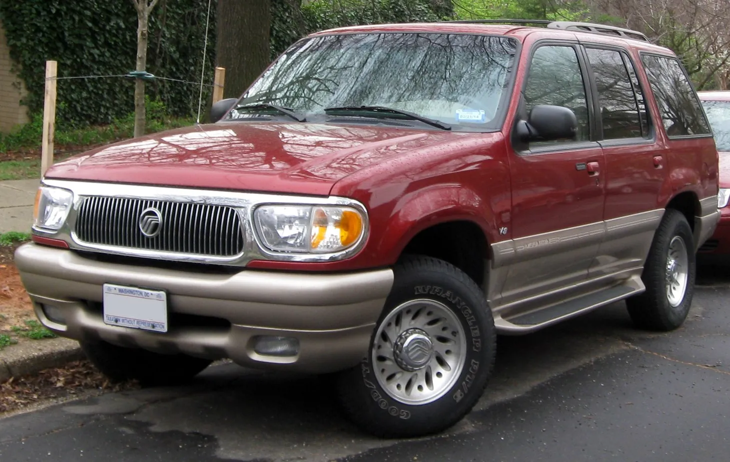 Mercury Mountaineer I
