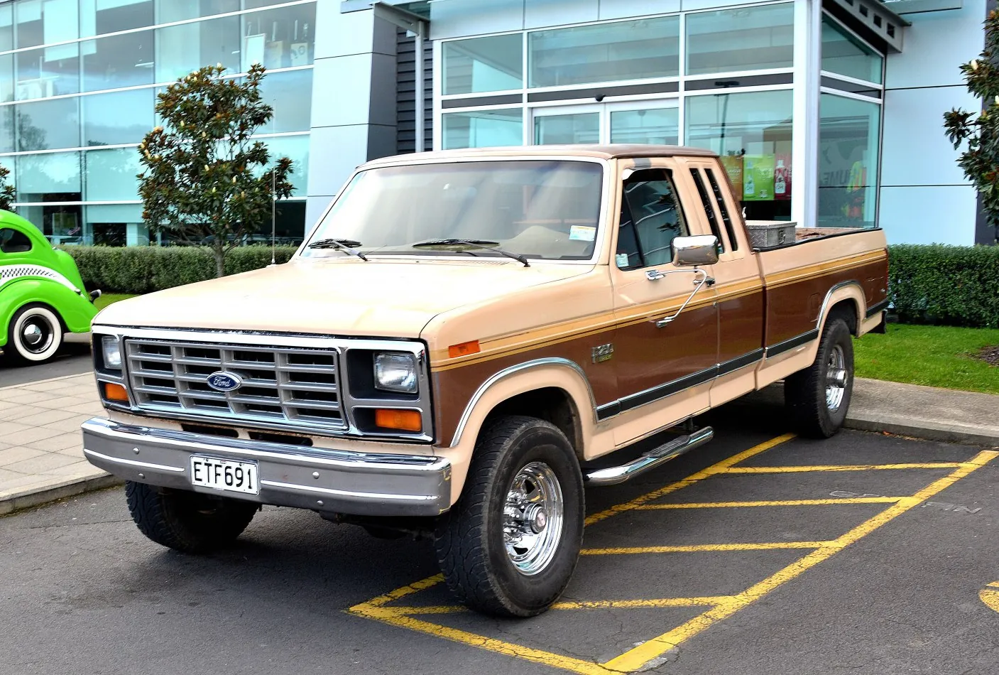 Ford F-Series F-250 VII SuperCab