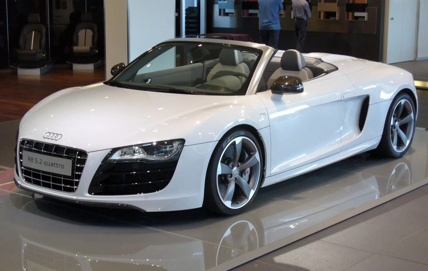 Audi R8 Spyder (42)