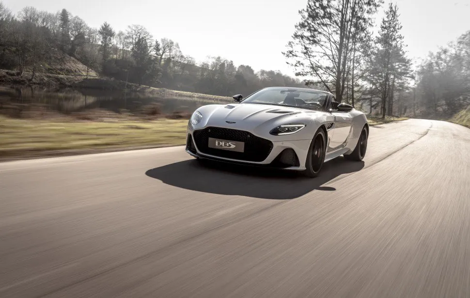 Aston Martin DBS Superleggera Volante