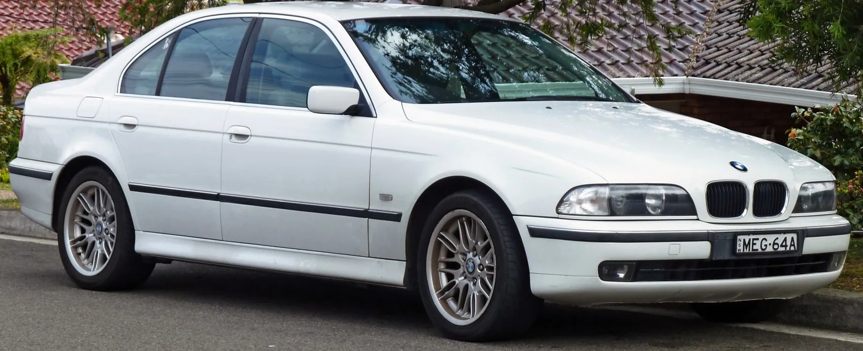 BMW 5 Series (E39)