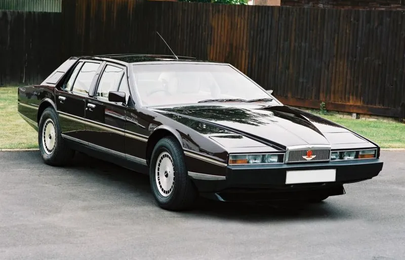 Aston Martin Lagonda II