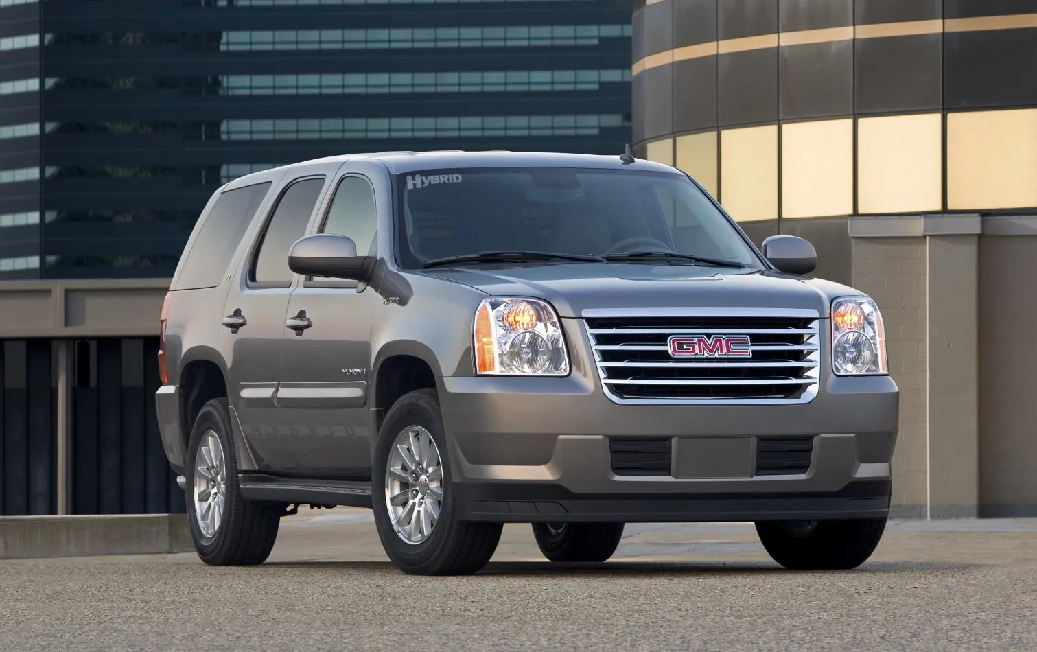 GMC Yukon III (GMT900)
