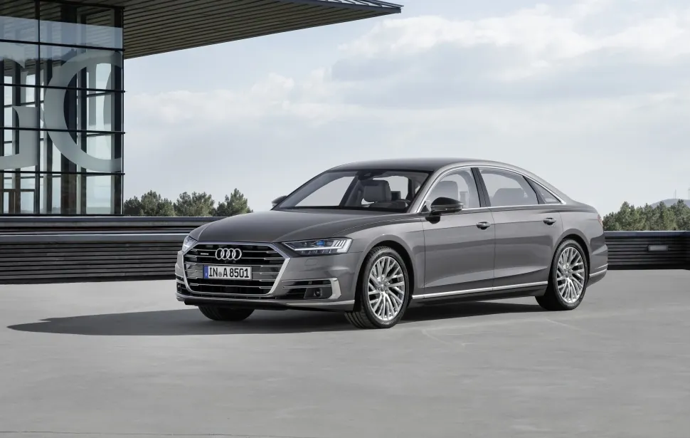 Audi A8L (D5)