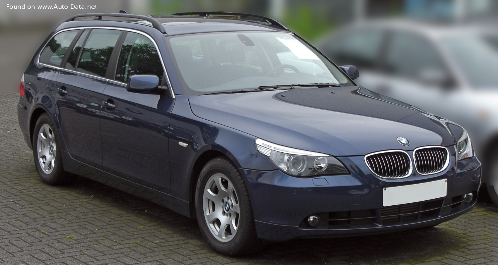 BMW 5 Series Touring (E61)