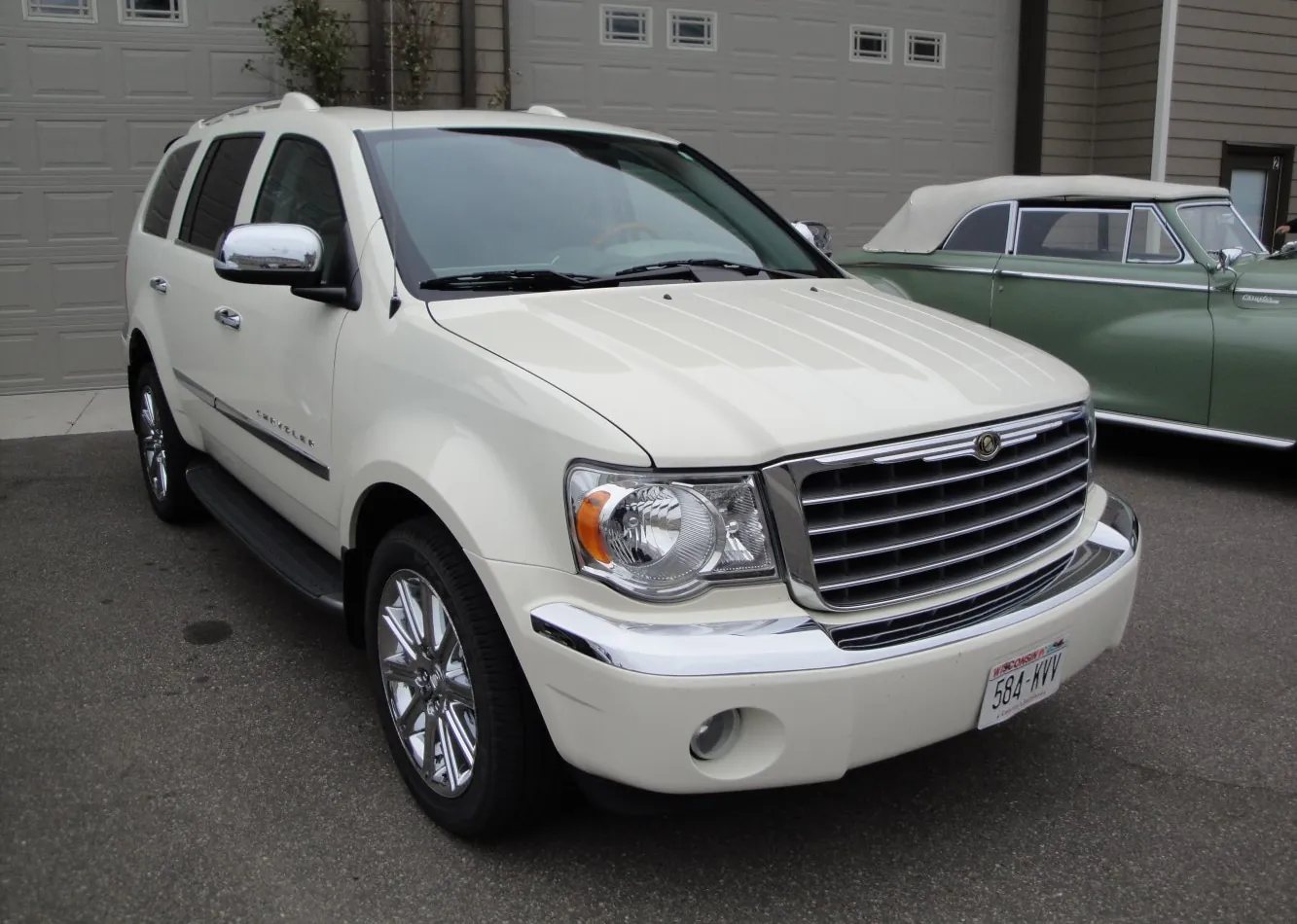Chrysler Aspen