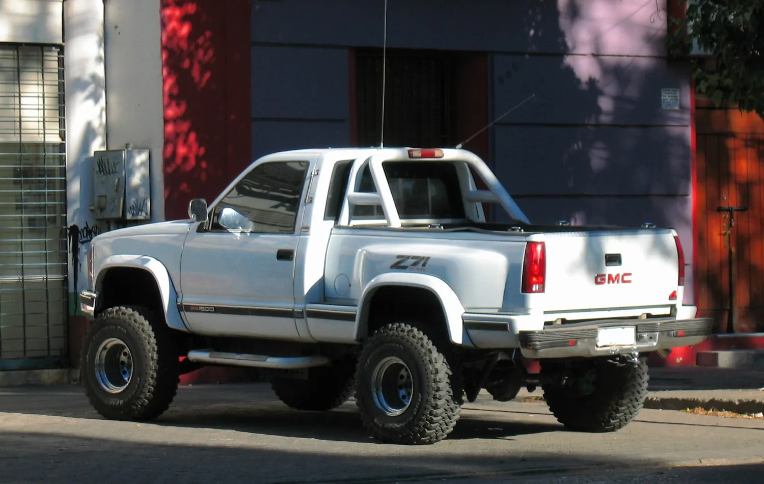 GMC Sierra 1500 I (GMT400) Regular cab SWB Sportside