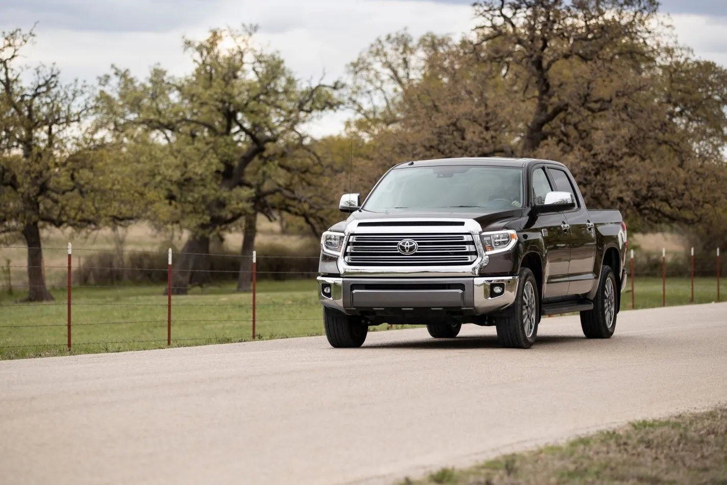 Toyota Tundra II CrewMax (facelift 2017)