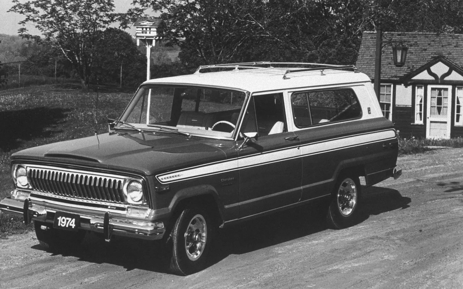 Jeep Cherokee I (SJ) 3-door