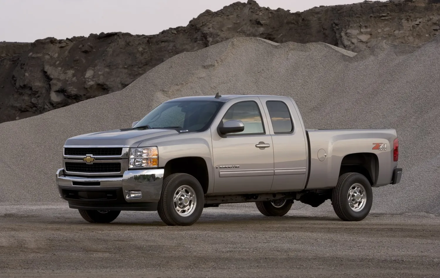 Chevrolet Silverado 2500 HD II (GMT900) Extended Cab Long Box