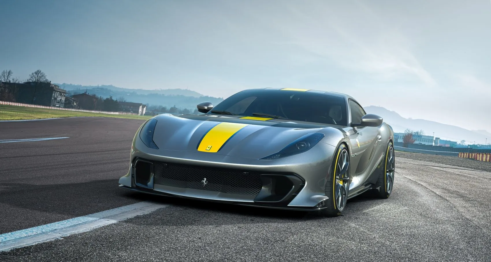 Ferrari 812 Competizione