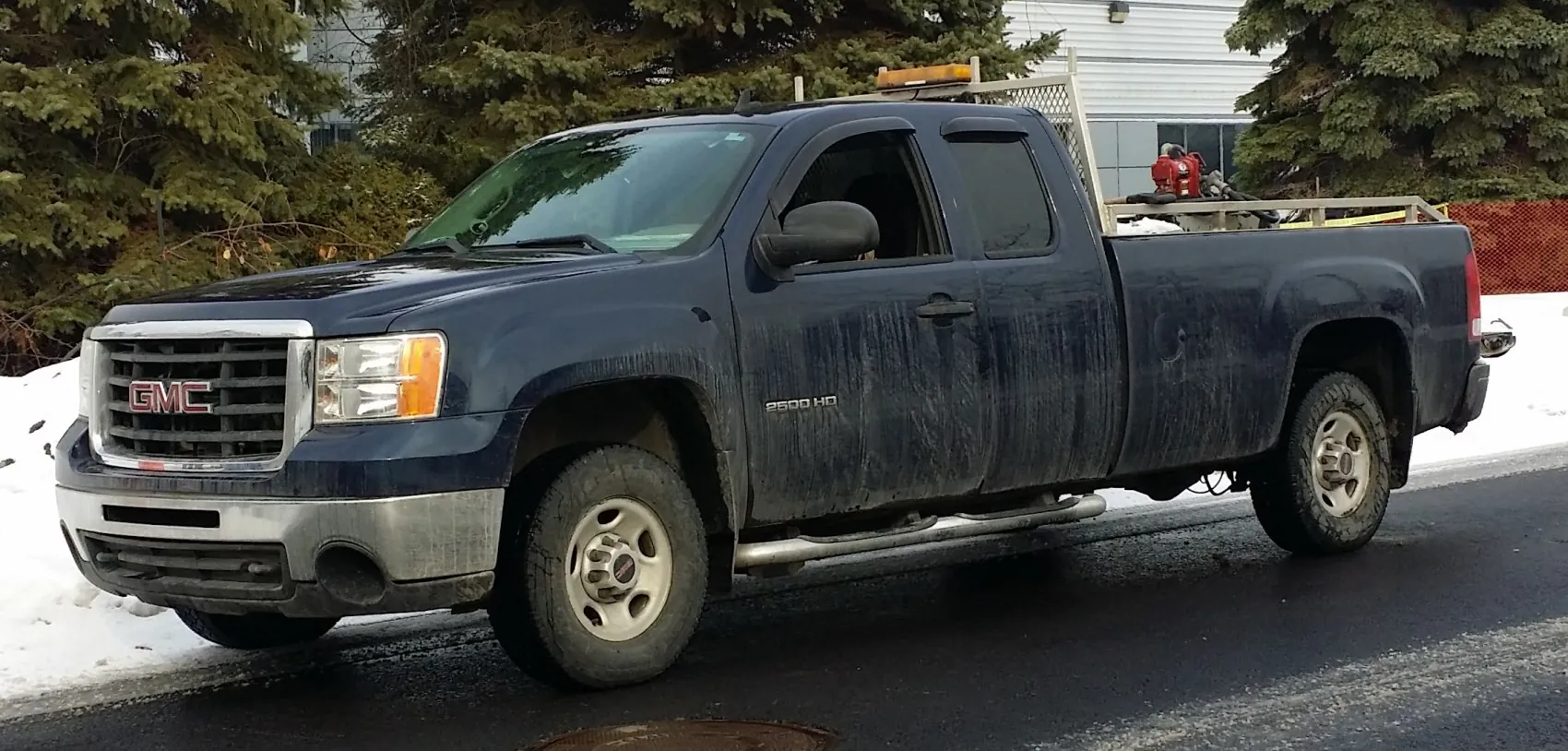 GMC Sierra 2500HD III (GMT900) Extended Cab Long Box
